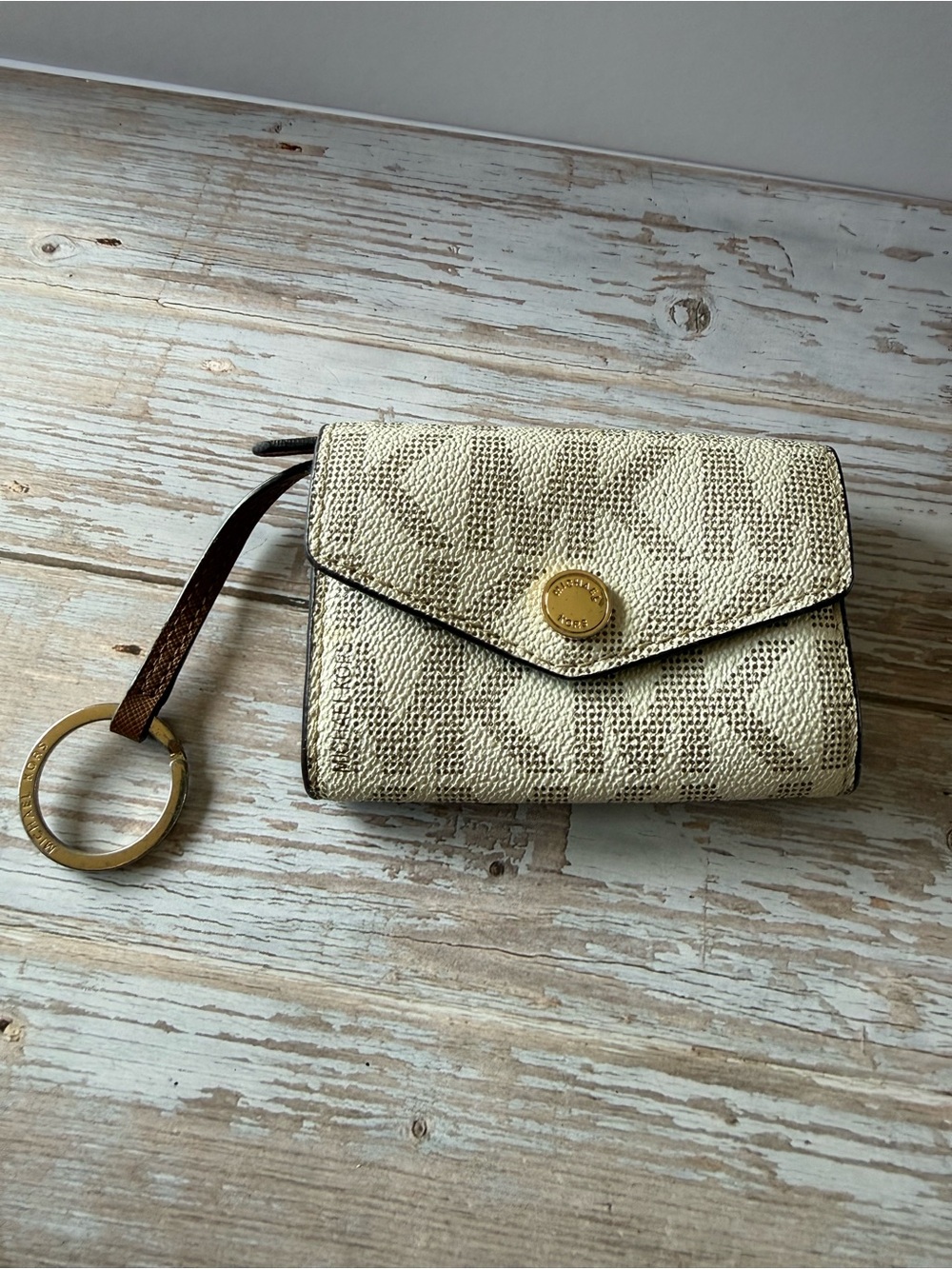 Michael Kors Cream Signature Card Wallet Keychain